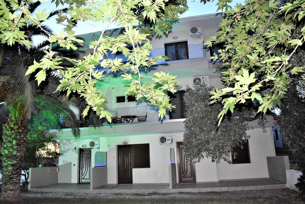 Studios Apartments Irini Patira Potos Exterior foto
