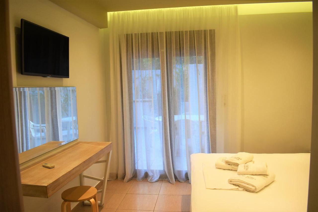 Studios Apartments Irini Patira Potos Exterior foto