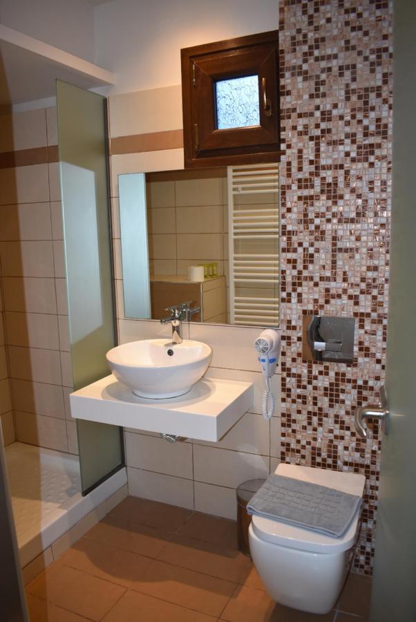 Studios Apartments Irini Patira Potos Exterior foto