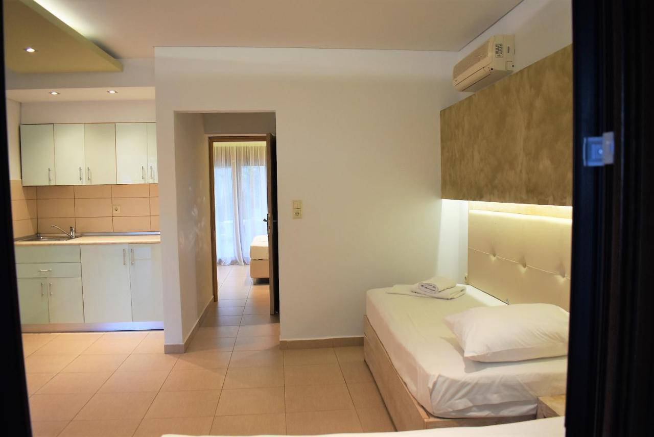 Studios Apartments Irini Patira Potos Exterior foto